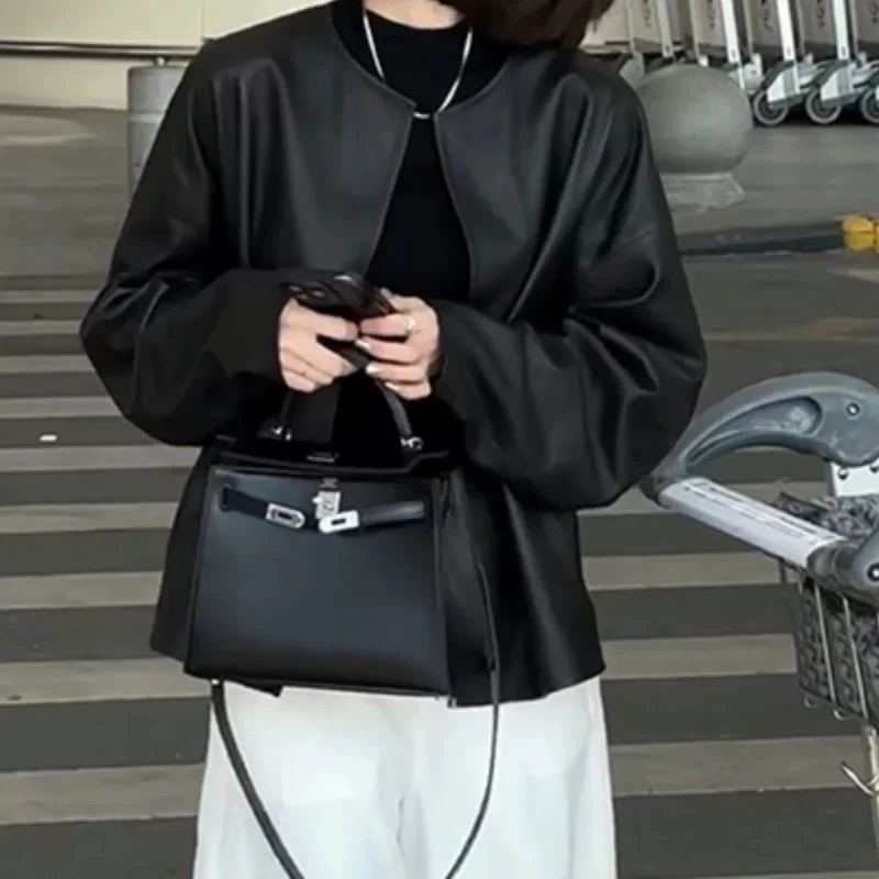 今年流行爆款高级感赫本风薄款黑色圆领机车皮衣夹克外套女2025春