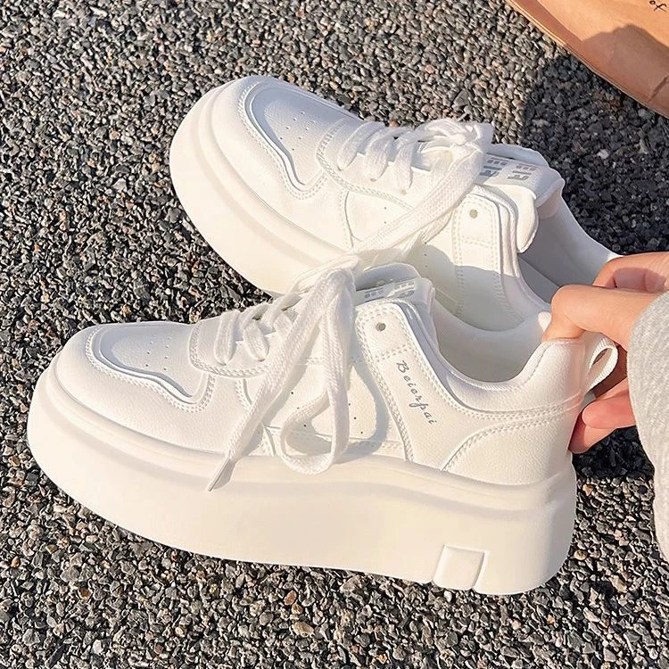 百搭新款轻便增高休闲鞋子厚底春秋chic女板鞋2025年小白鞋运动小