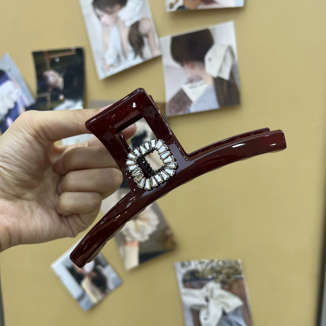 高级感红大号鲨鱼抓夹后脑勺盘发女头饰秋冬发夹