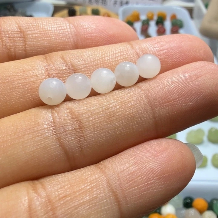未镶嵌和田玉珠宝半成品卡八