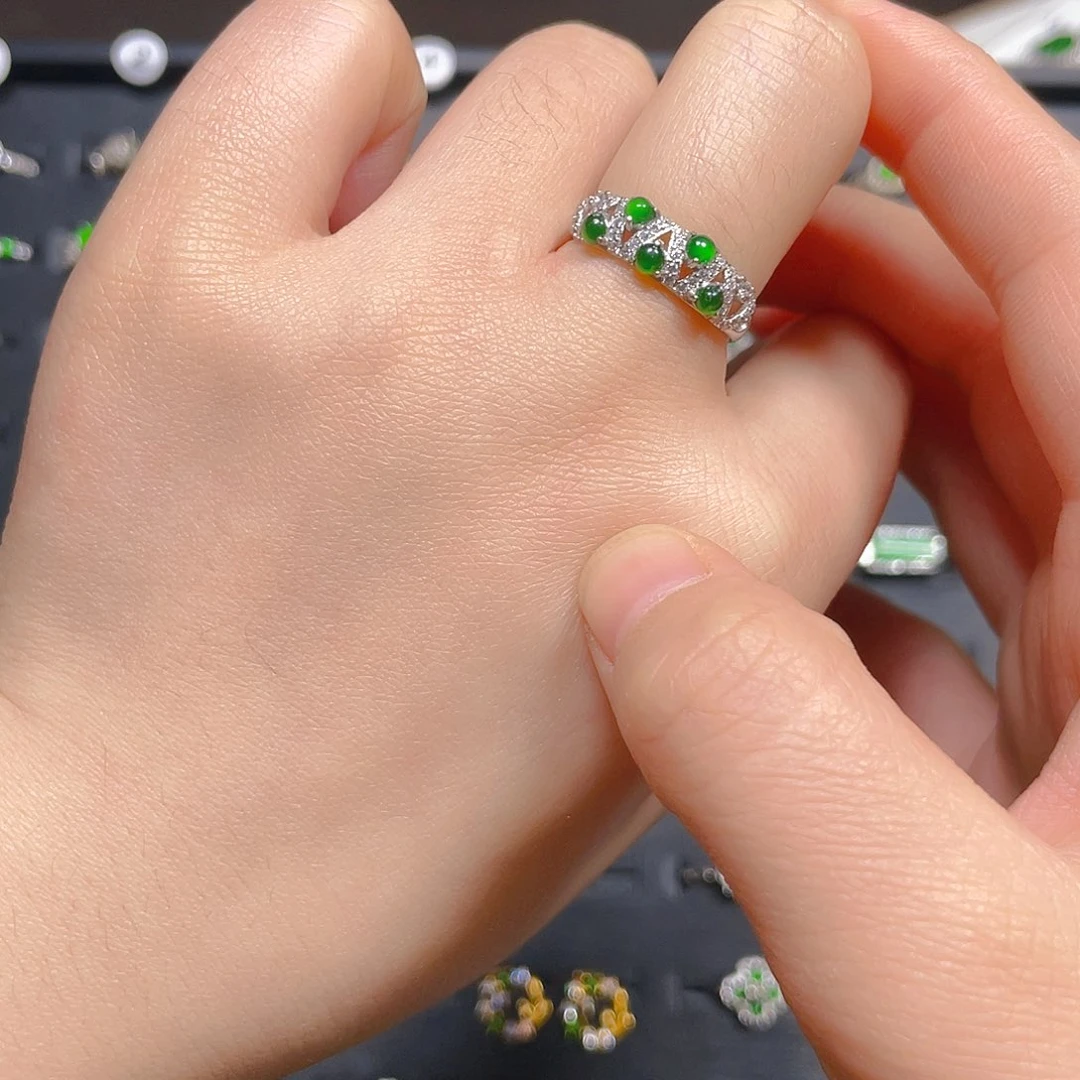 翡翠戒指银S925镶嵌戒指