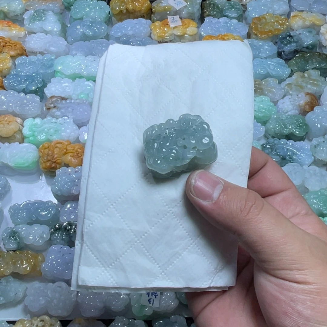 翡翠未镶嵌颈饰天然