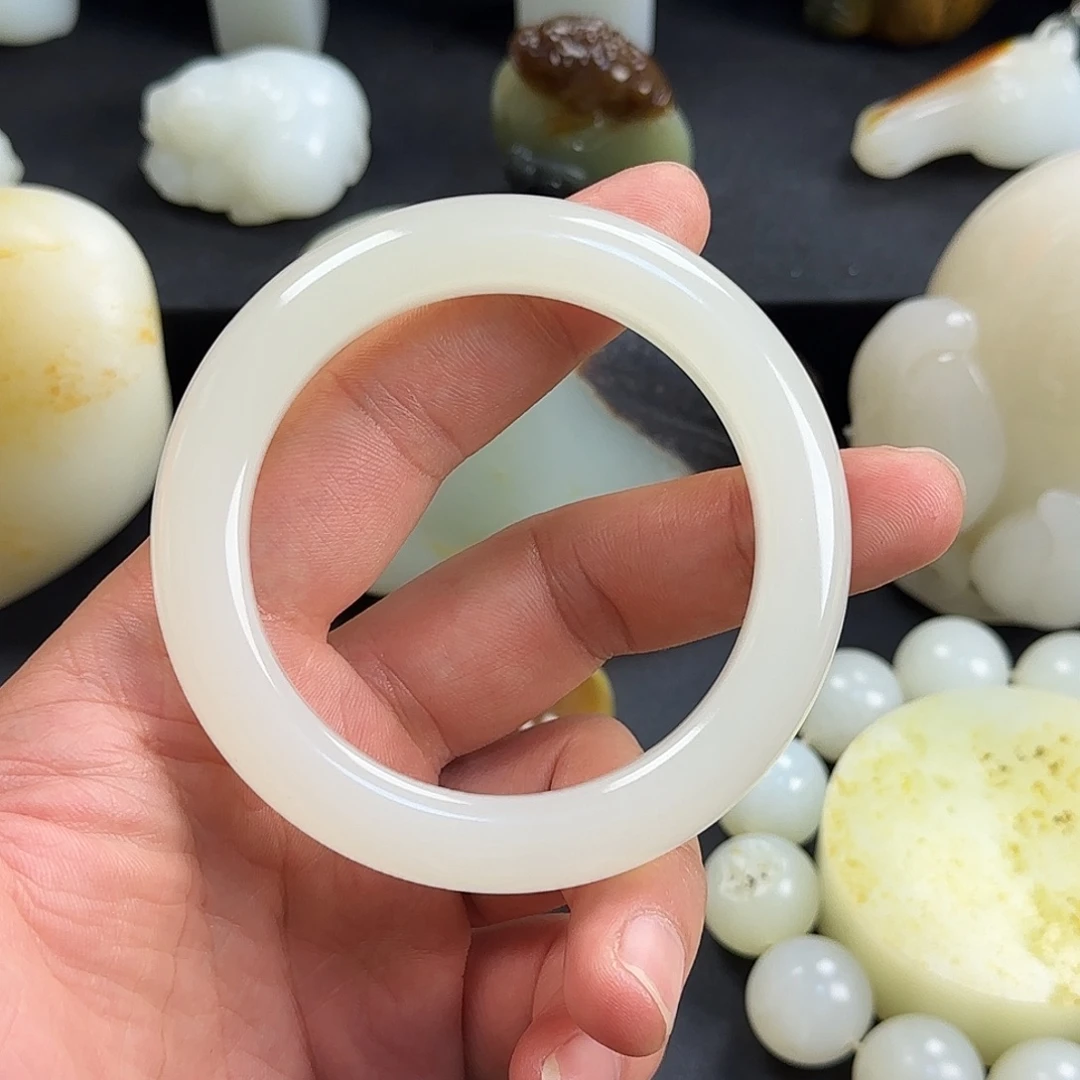 和田玉未镶嵌手镯青海晴高冰荔枝肉