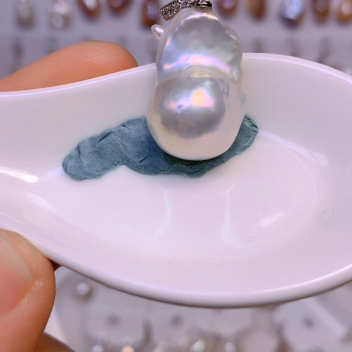 淡水珍珠颈饰合金