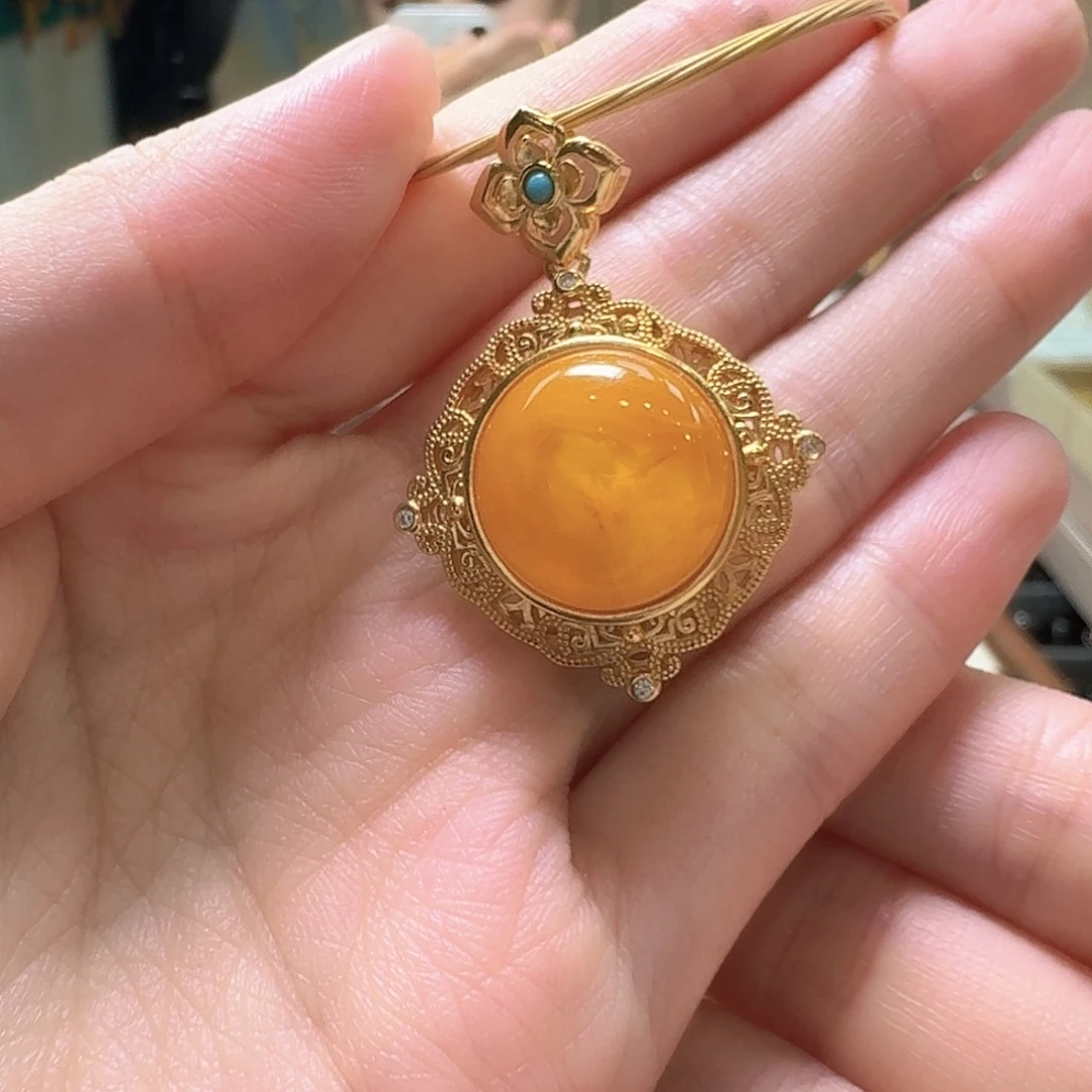 琥珀未镶嵌颈饰吊坠