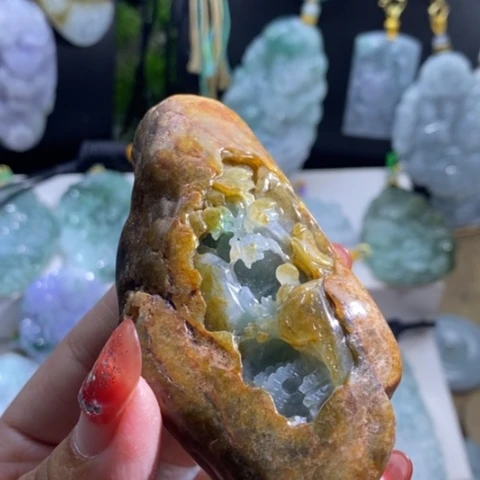 【闪购商品】颈饰未镶嵌翡翠山水