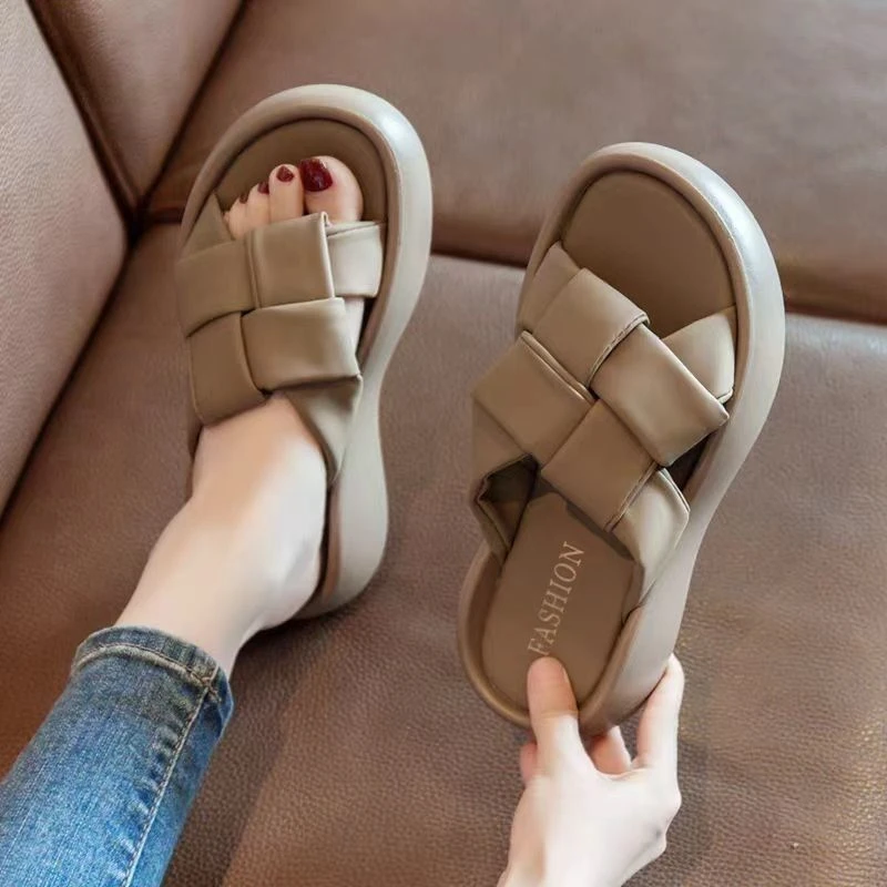 108网红夏季新款踩屎感拖鞋女款夏家居浴室洗澡防滑防臭拖鞋女式