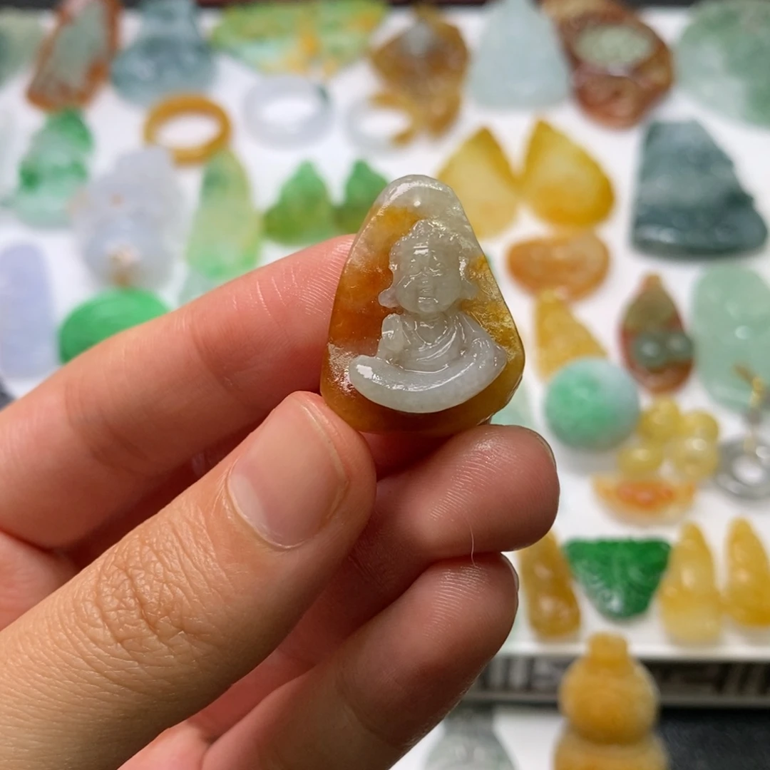 定制翡翠未镶嵌吊坠