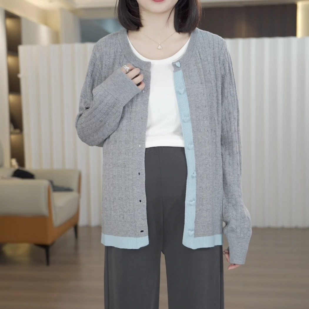 春季撞色圆领爱心扣针织衫长袖上衣