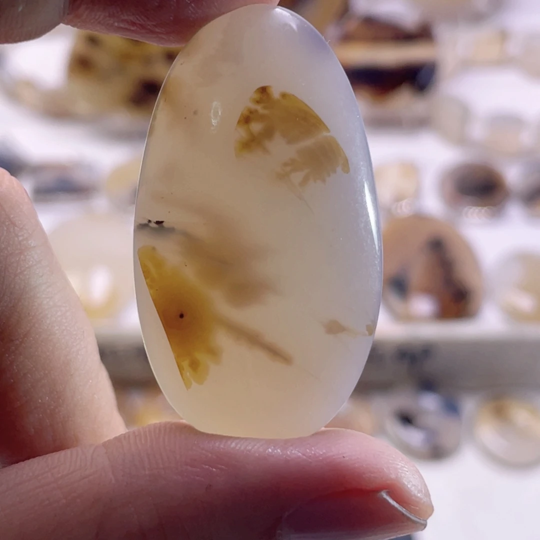 玛瑙/玉髓未镶嵌珠宝奇石