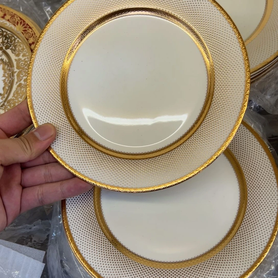 瓷片7.5寸平盘两个一单尾单