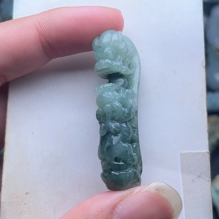 颈饰未镶嵌翡翠翡翠