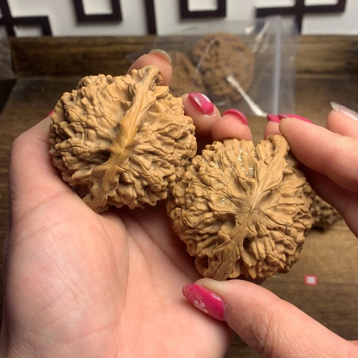 文玩核桃吊坠小****刀官帽