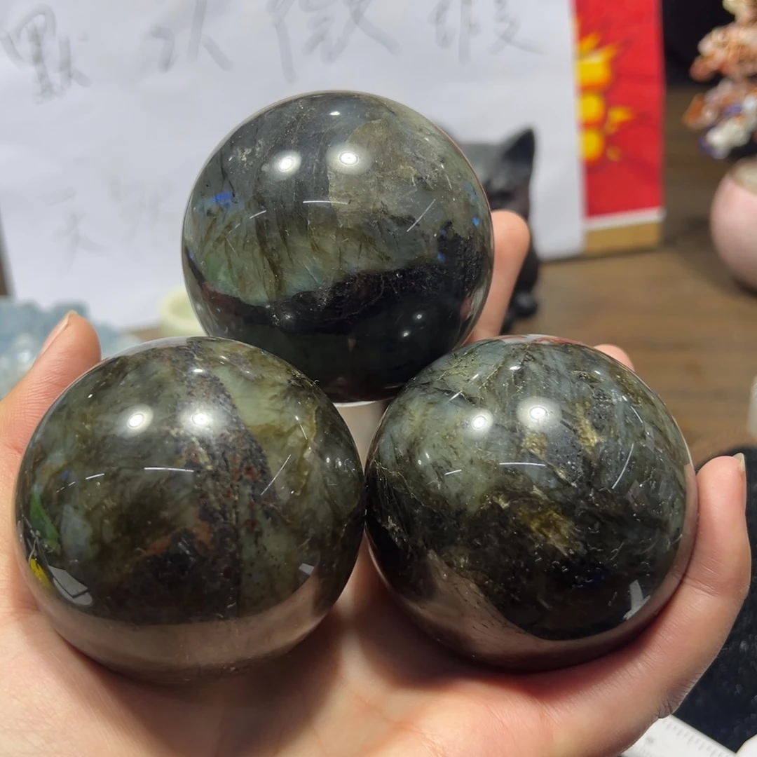 珠宝半成品水晶未镶嵌多样性发其一