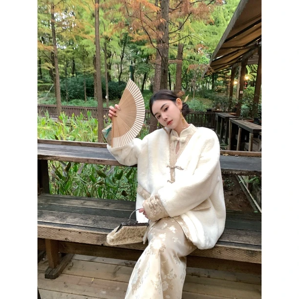 【晚香玉】76913 新中式国风软糯轻熟风减龄毛绒绒加厚外套