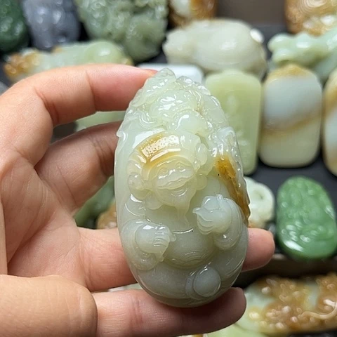 颈饰未镶嵌和田玉春*