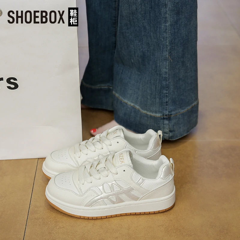 达芙妮集团旗下厚底板鞋小白鞋女2025新款ins风学生休闲运动鞋女