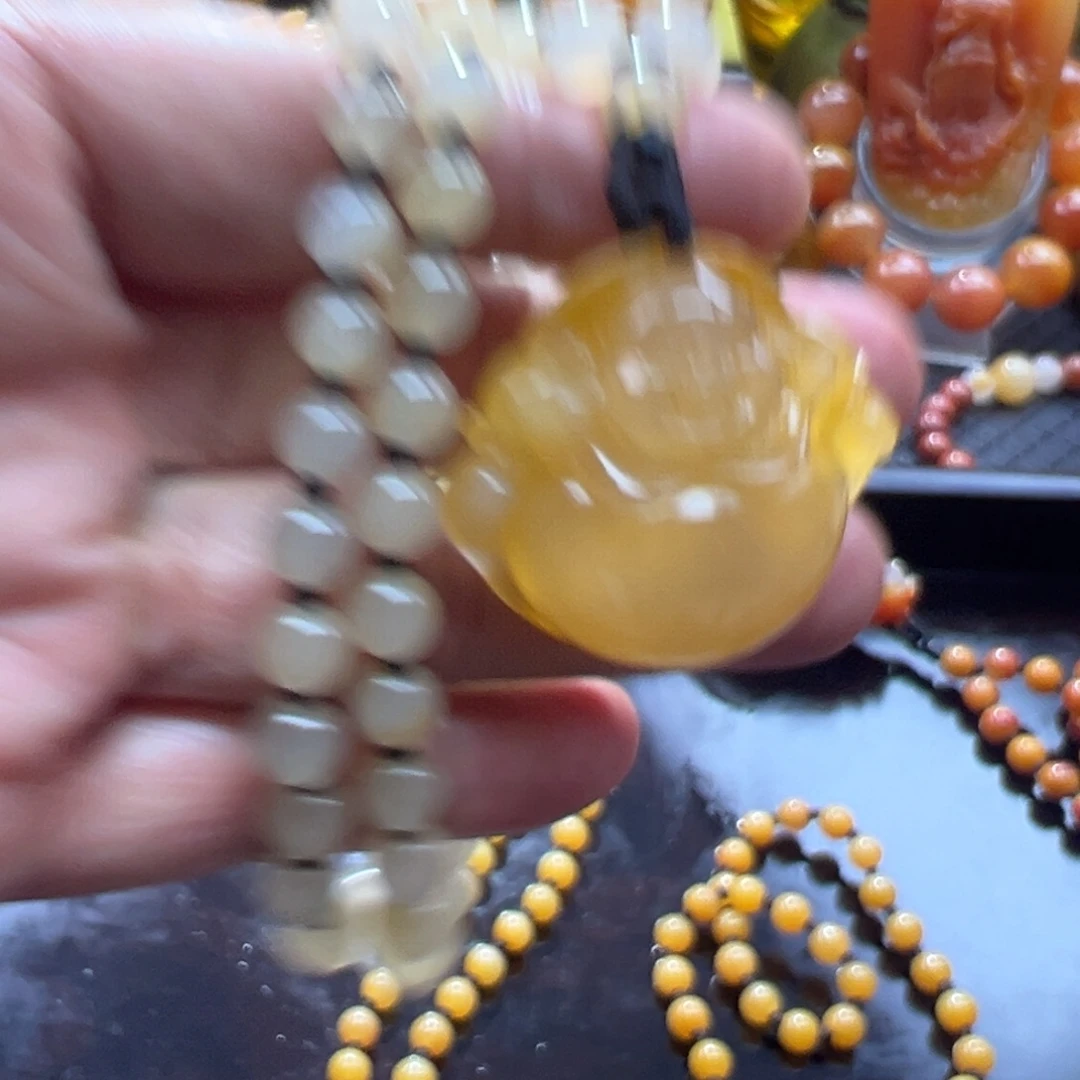 石英质玉未镶嵌颈饰