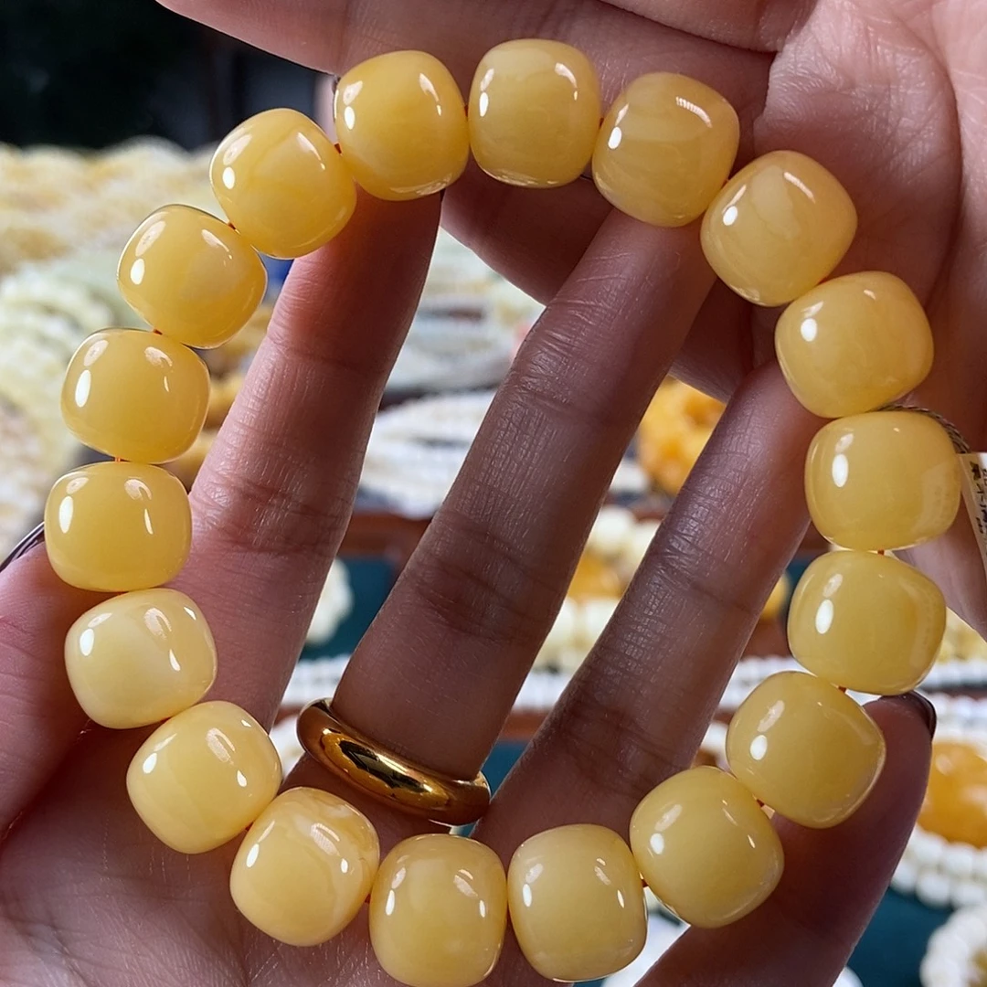 琥珀未镶嵌珠宝奇石13+ 23.97 鸡油红同料满蜡