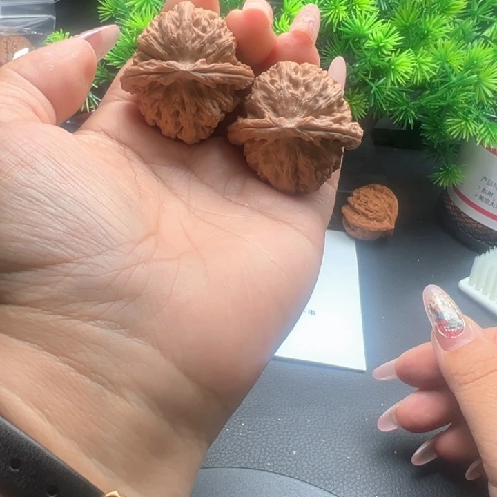吊坠猴头核桃白狮子全品39