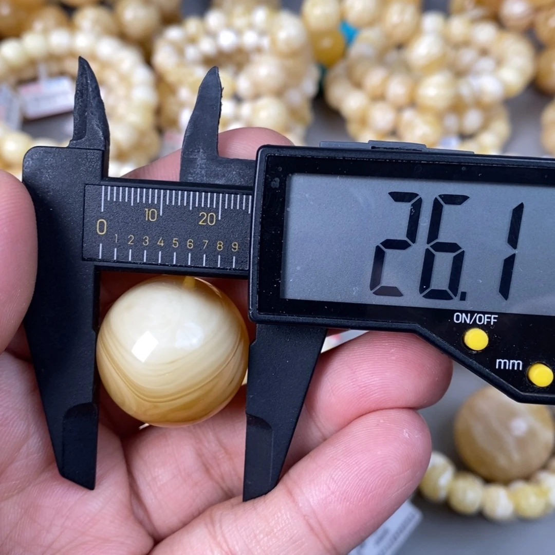 蜜蜡未镶嵌珠宝奇石10.3g