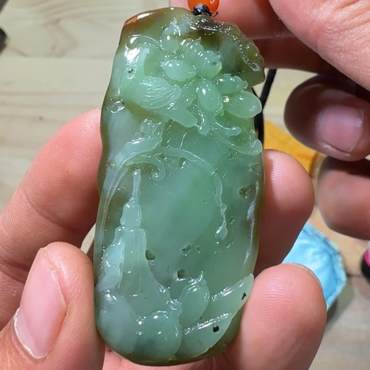 未镶嵌和田玉（糖玉）挂件