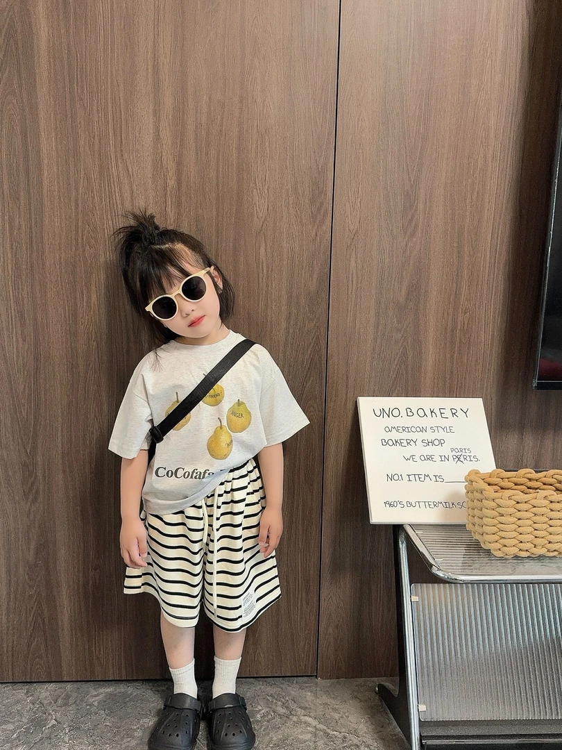 【熙熙TY】韩版儿童水果梨子印花短袖男女童时尚百搭T恤+条纹卫裤