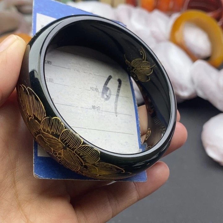 石英质玉未镶嵌手镯