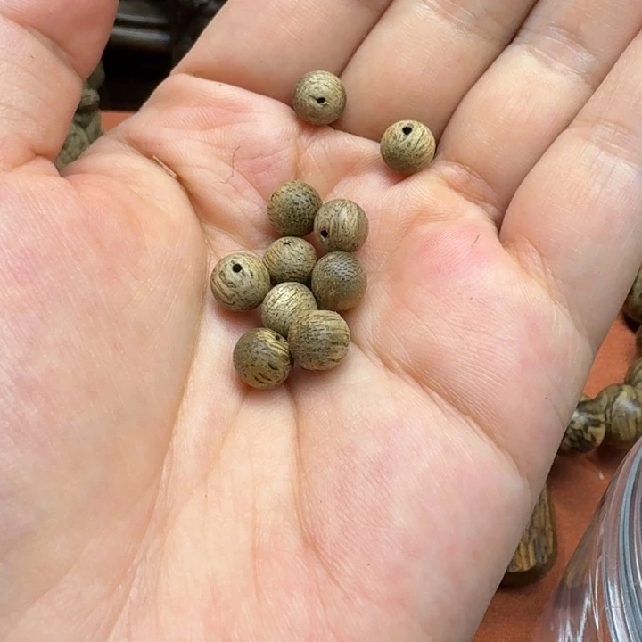 大叶紫檀（黑酸枝木类）