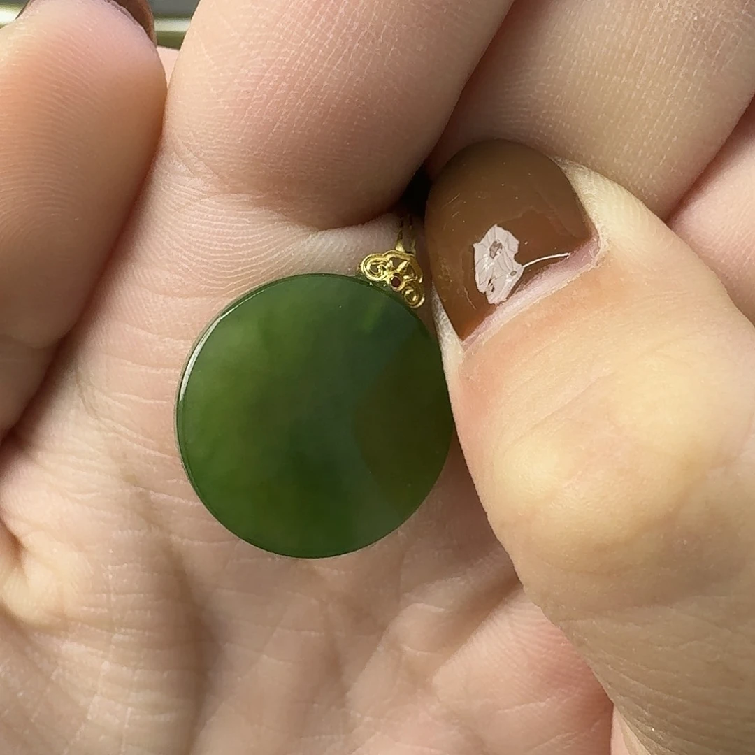 颈饰18K金镶嵌和田玉七*?