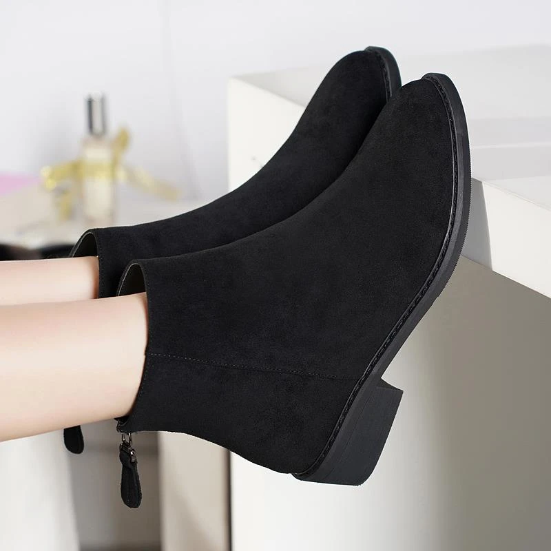 秋冬新款短靴女磨砂真皮平底中跟粗跟马丁靴切尔西裸靴春秋百搭