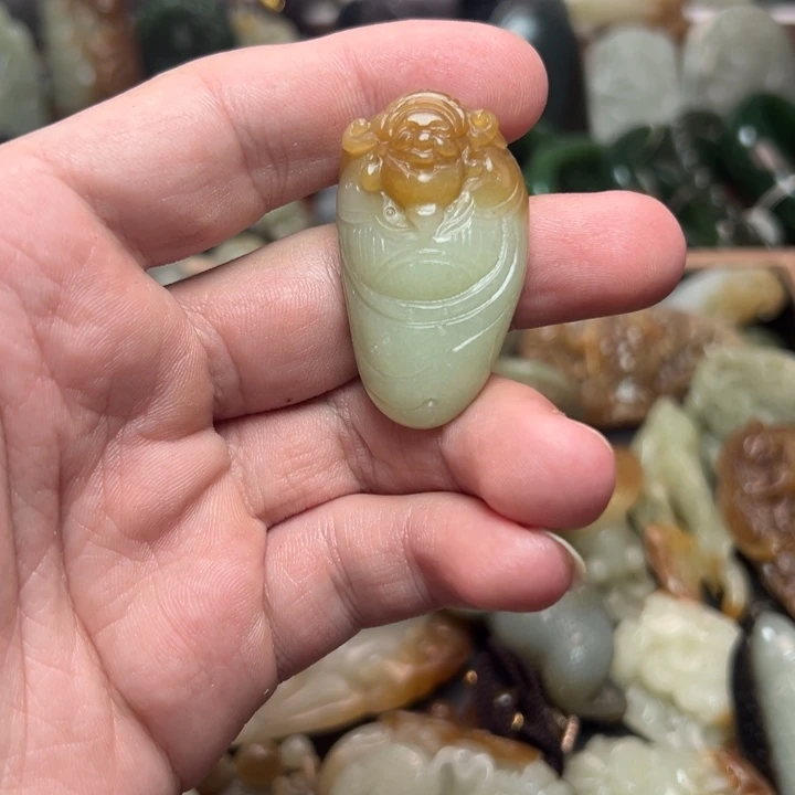 未镶嵌和田玉挂件