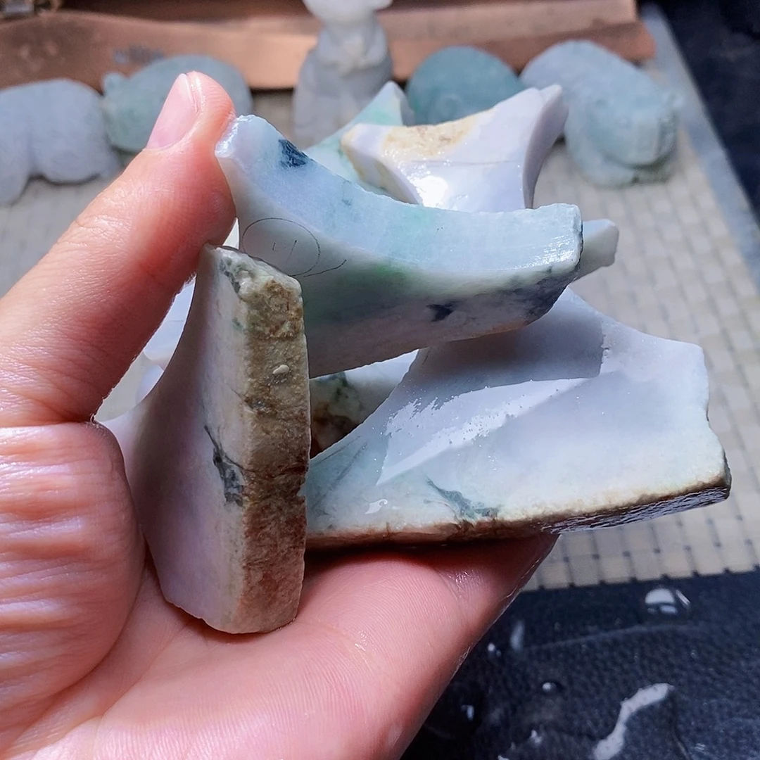 翡翠未镶嵌颈饰556