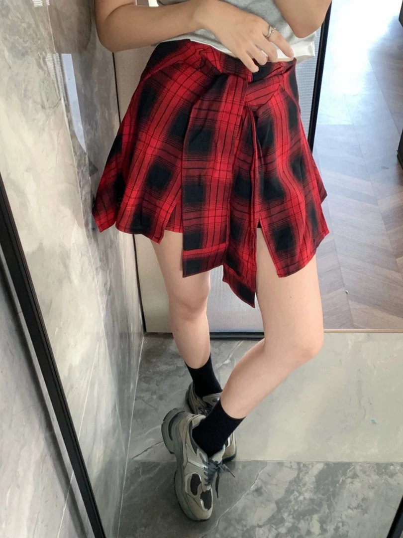 半身裙 不规则红格