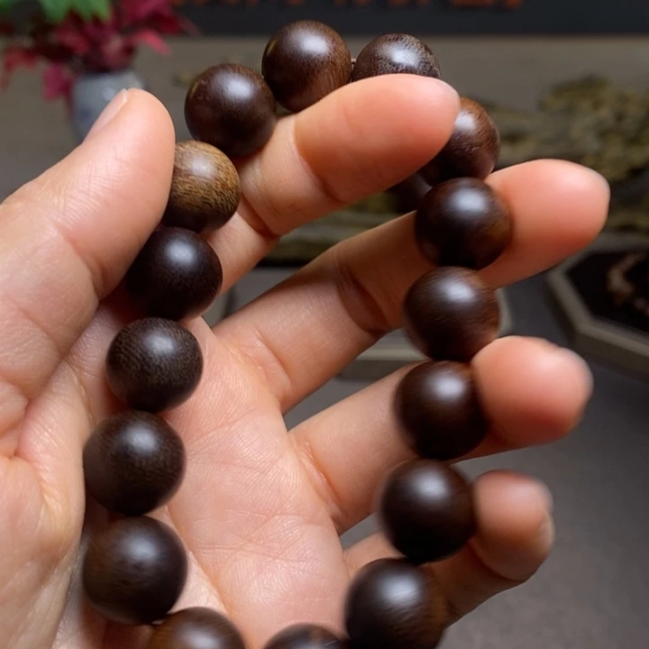 沉香手串越南芽庄紫棋玉化1.4