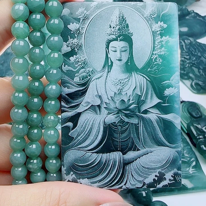 翡翠未镶嵌颈饰多样性发货天然的A货翡翠