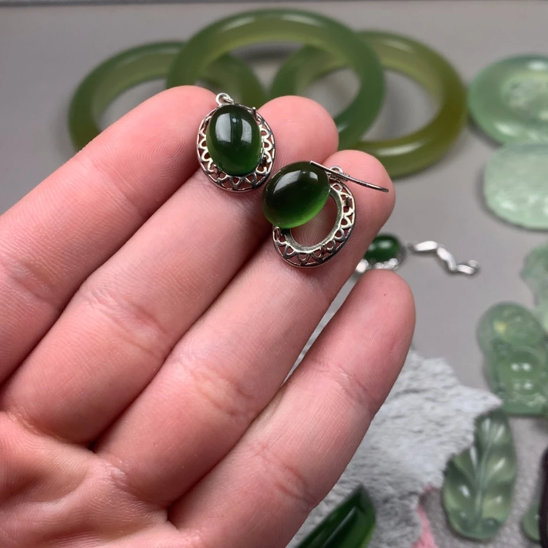 【闪购商品】未镶嵌蛇纹石玉岫玉不**?