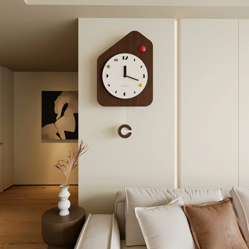 创意新款房子钟表客厅家用实木挂钟家庭个性静音艺术时钟石英钟
