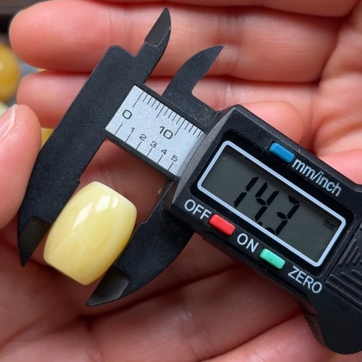 琥珀未镶嵌珠宝奇石蜜蜡桶珠