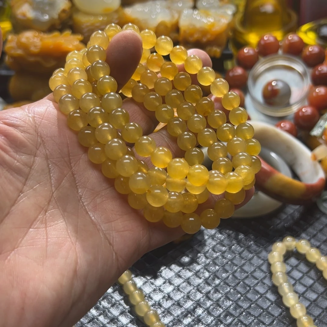 石英质玉未镶嵌颈饰