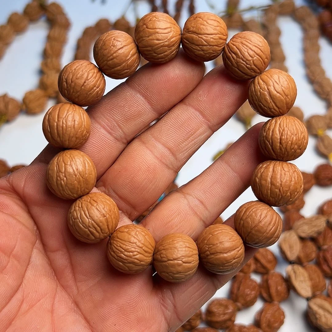 猴头核桃吊坠聚宝盆17