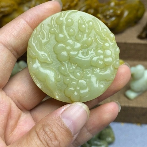 蛇纹石玉未镶嵌颈饰72