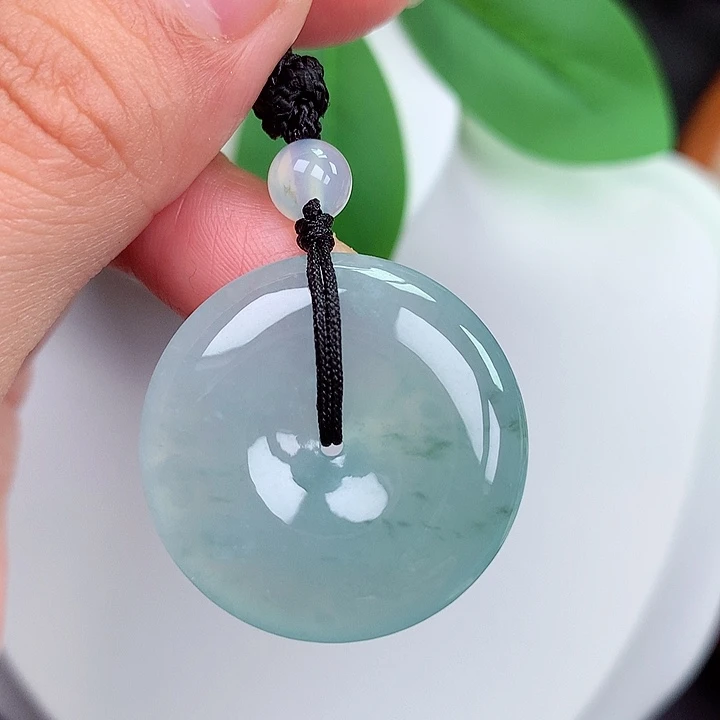 颈饰未镶嵌翡翠平安扣 28.4x6.3mm