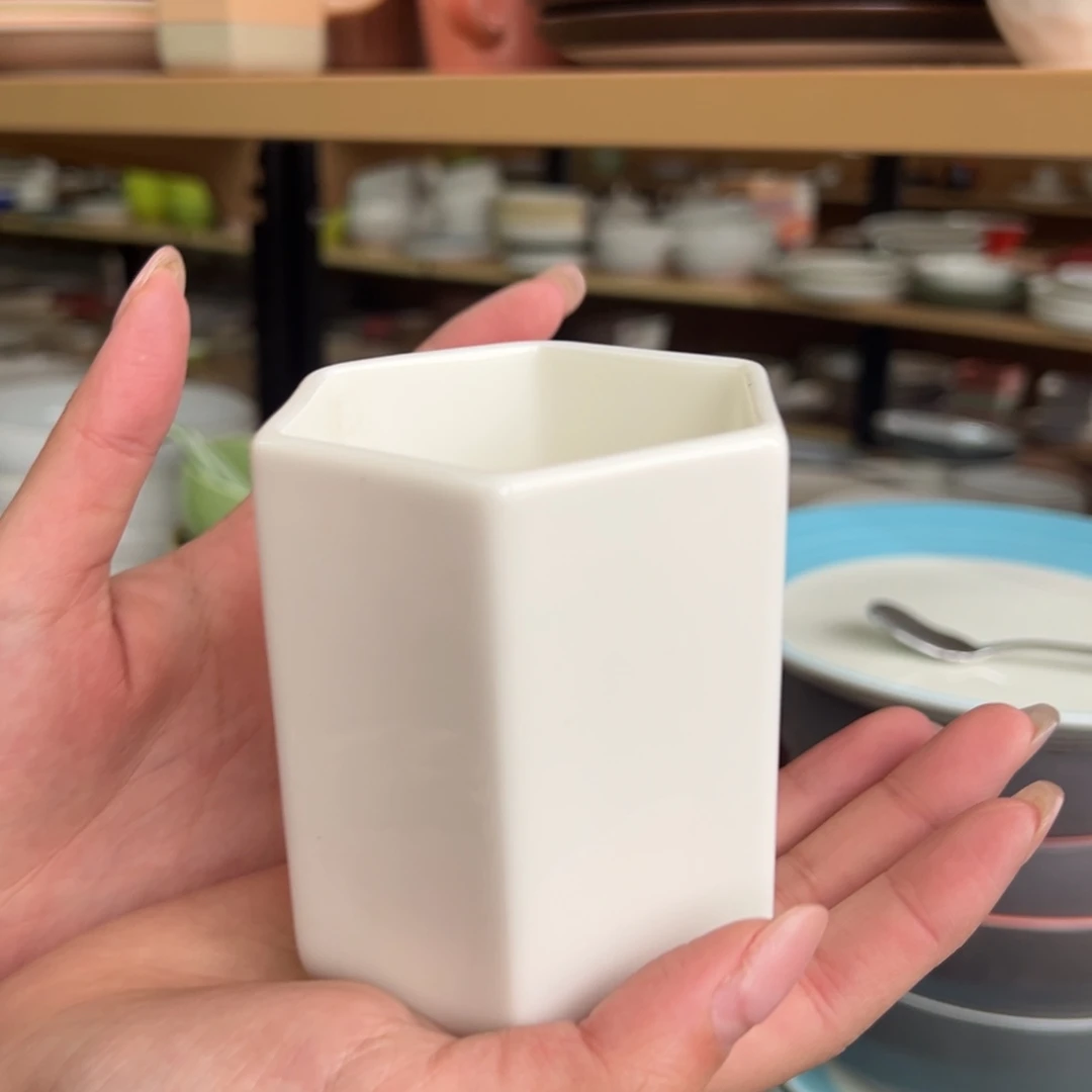 新骨瓷126瑕疵慎拍暖白6面马克杯
