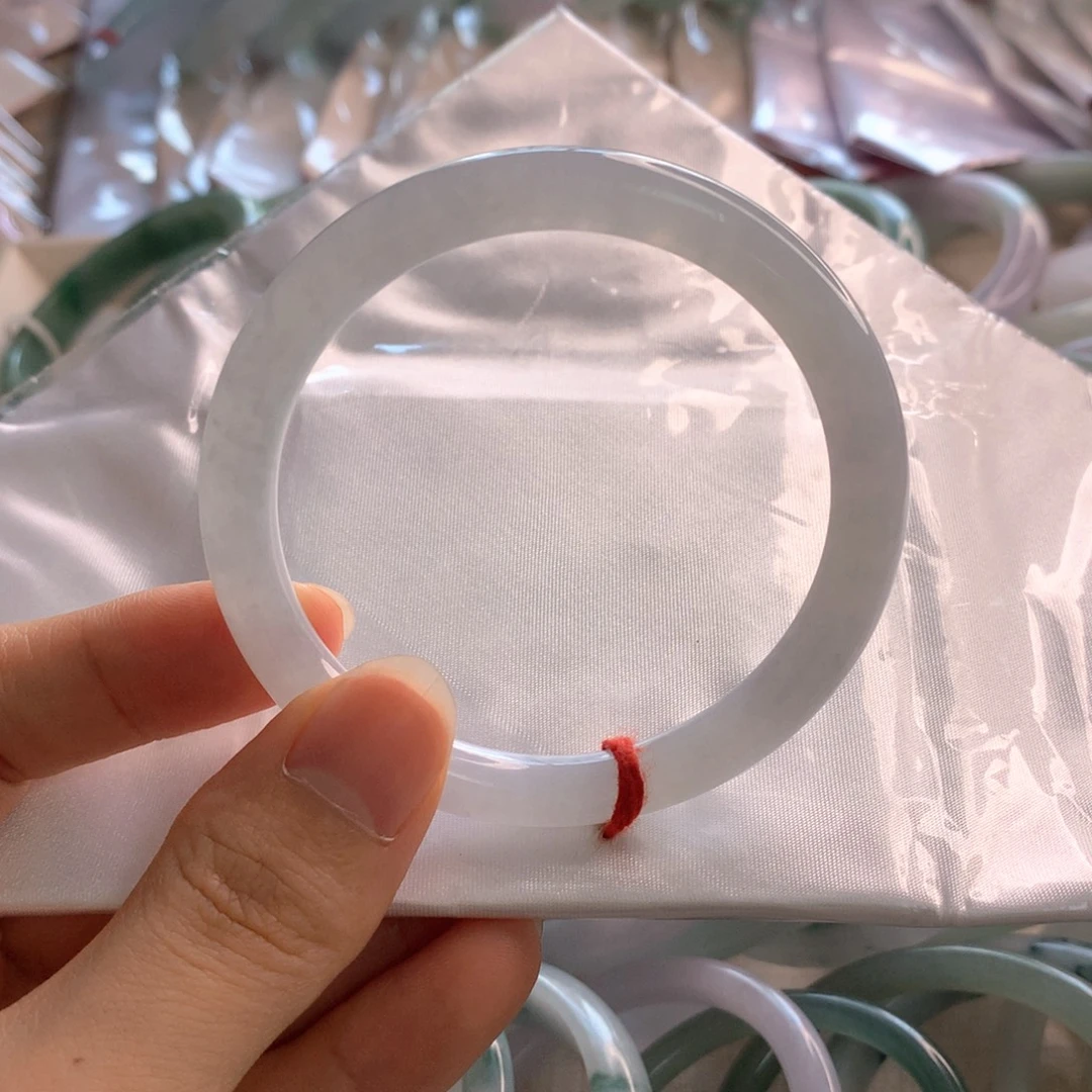 翡翠未镶嵌手镯冰圆条55