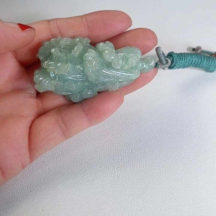 翡翠颈饰未镶嵌翡翠白菜