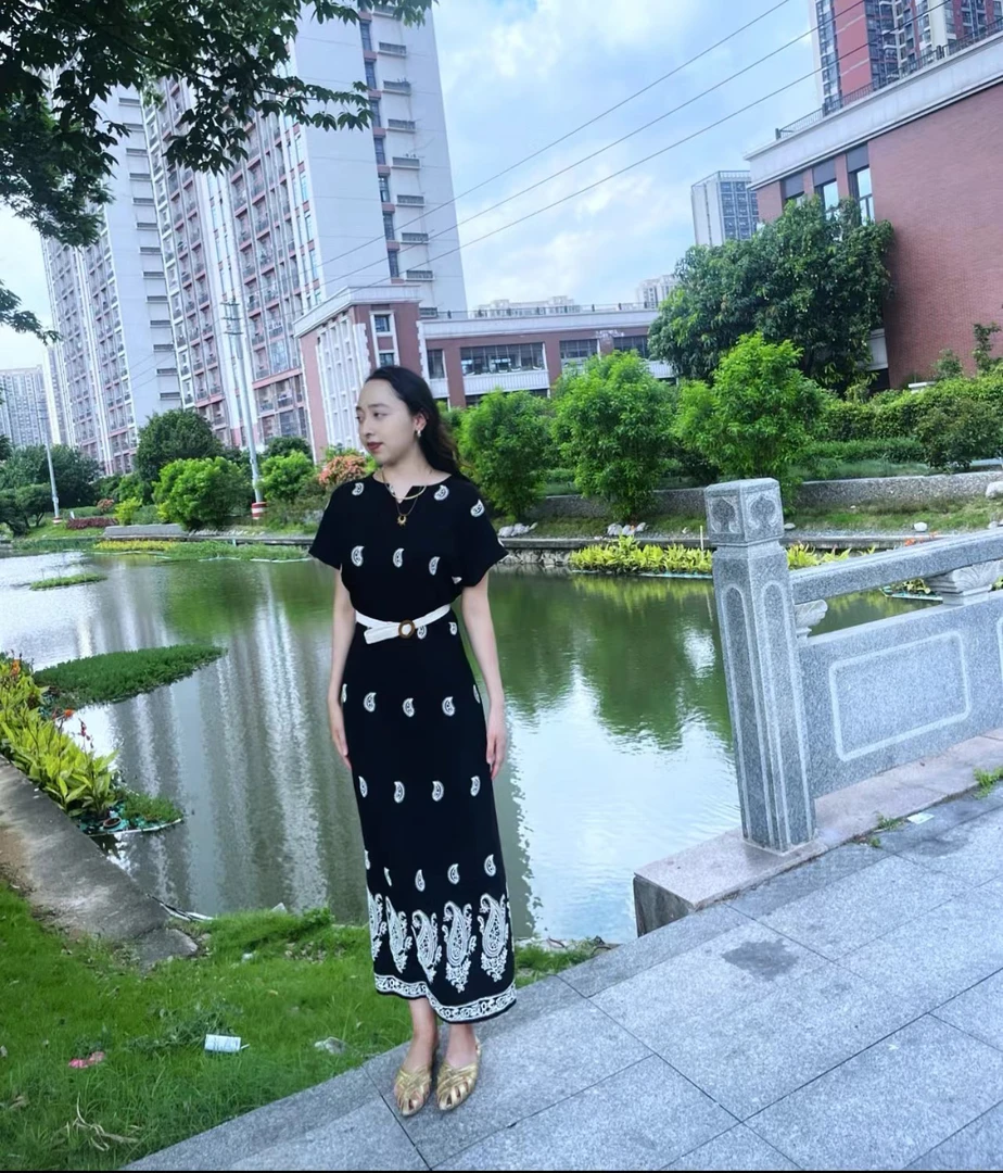 夏季常规透气轻职风松紧腰连衣裙设计师民族风服装