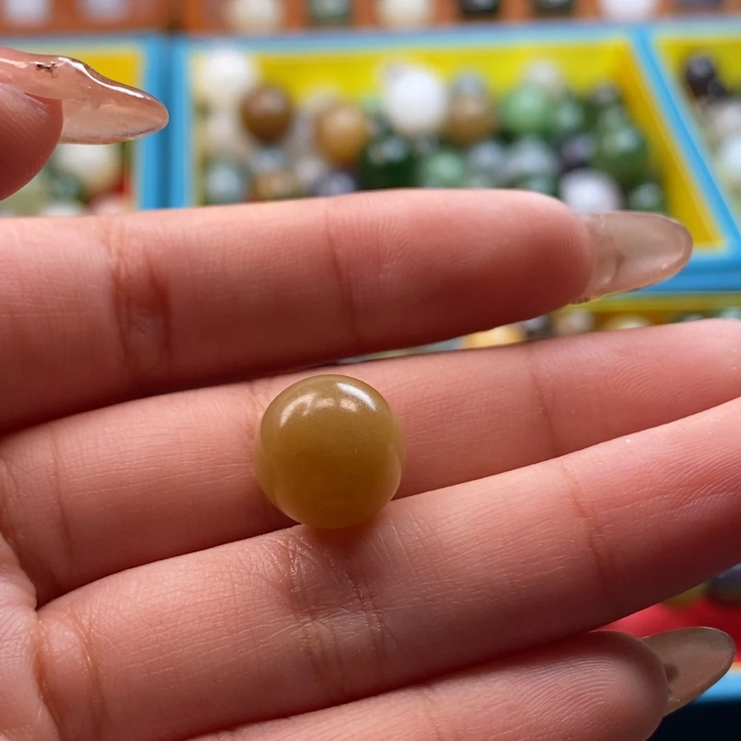 和田玉未镶嵌珠宝奇石福利黄糖单珠z12（有麻糖生长纹