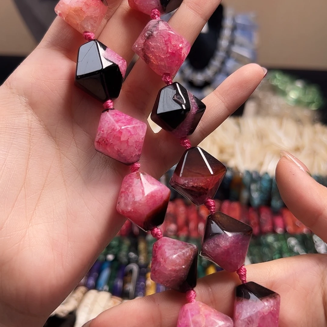 玛瑙/玉髓合金珠宝半成品B356草莓晶水晶玛瑙共生石双尖21.7mm