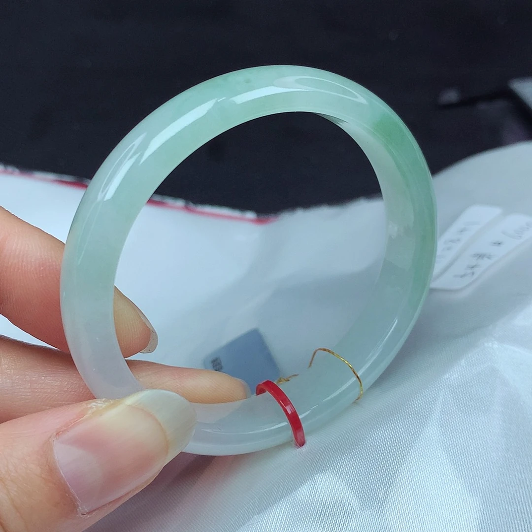 翡翠手镯未镶嵌54贵+841